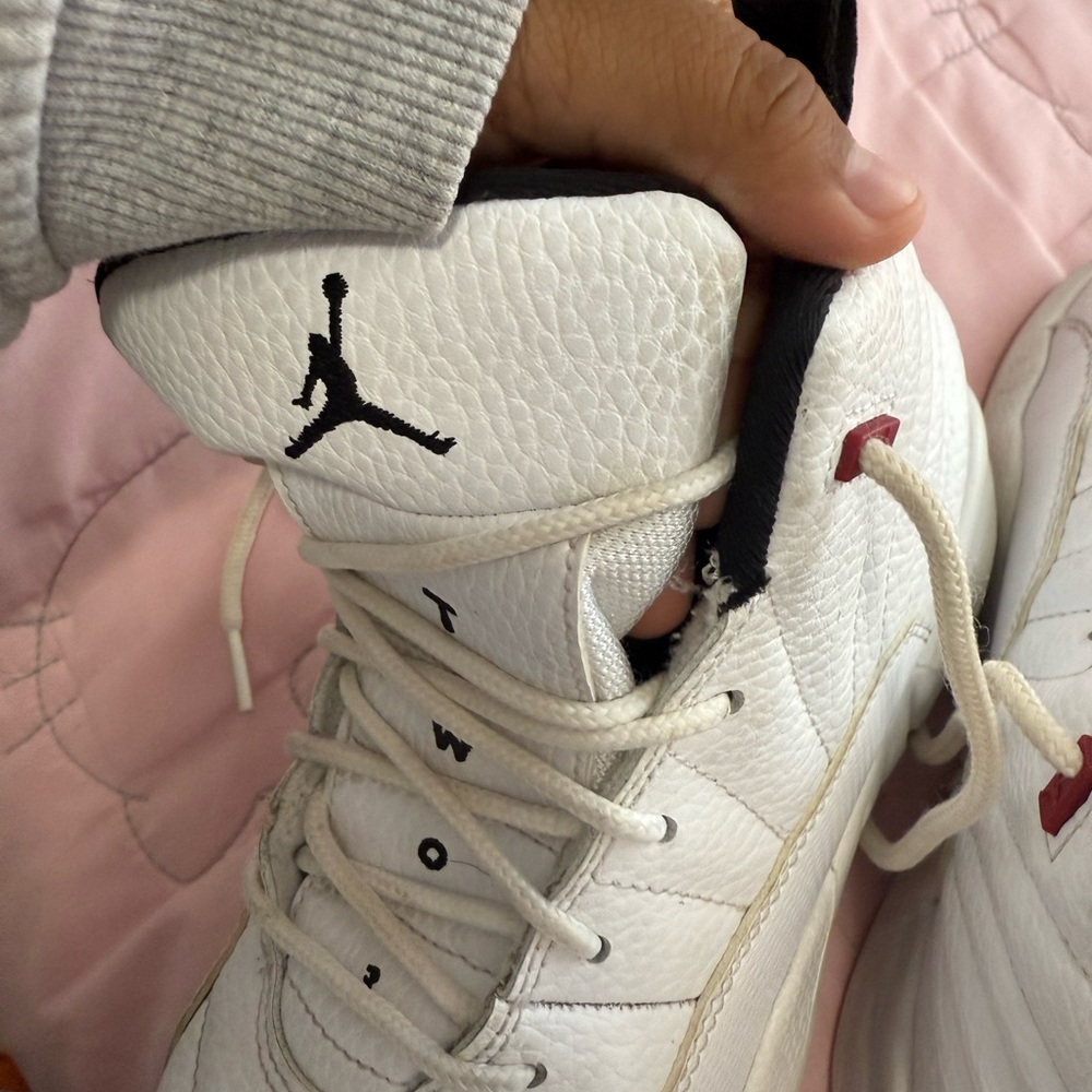 Jordan 12 - Picture 5 of 6